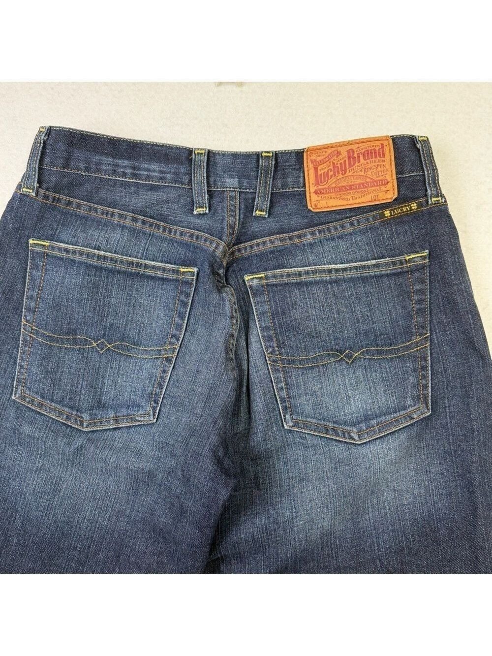 Lucky Brand Jeans Mens Classic Fit 30x 28 Blue Denim Straight Leg Short Inseam - Picture 4 of 10